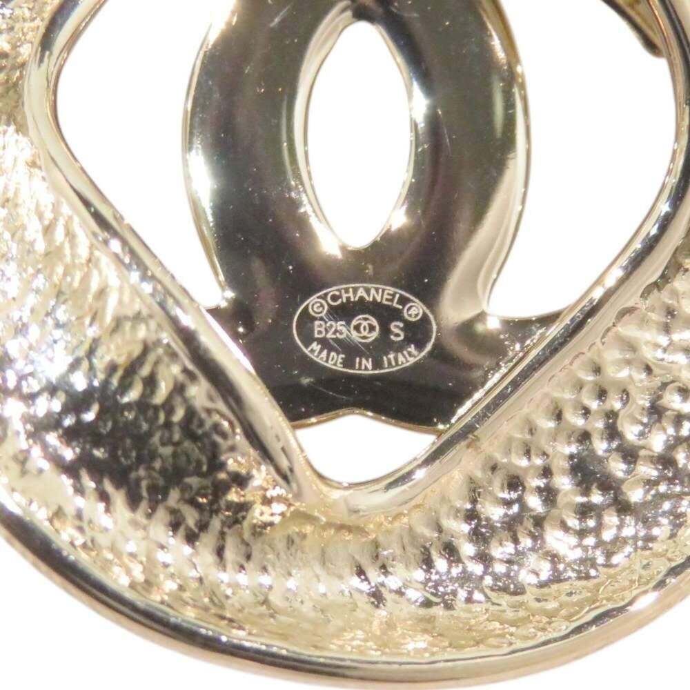 CHANEL Authentic Earrings - Picture 7 of 9